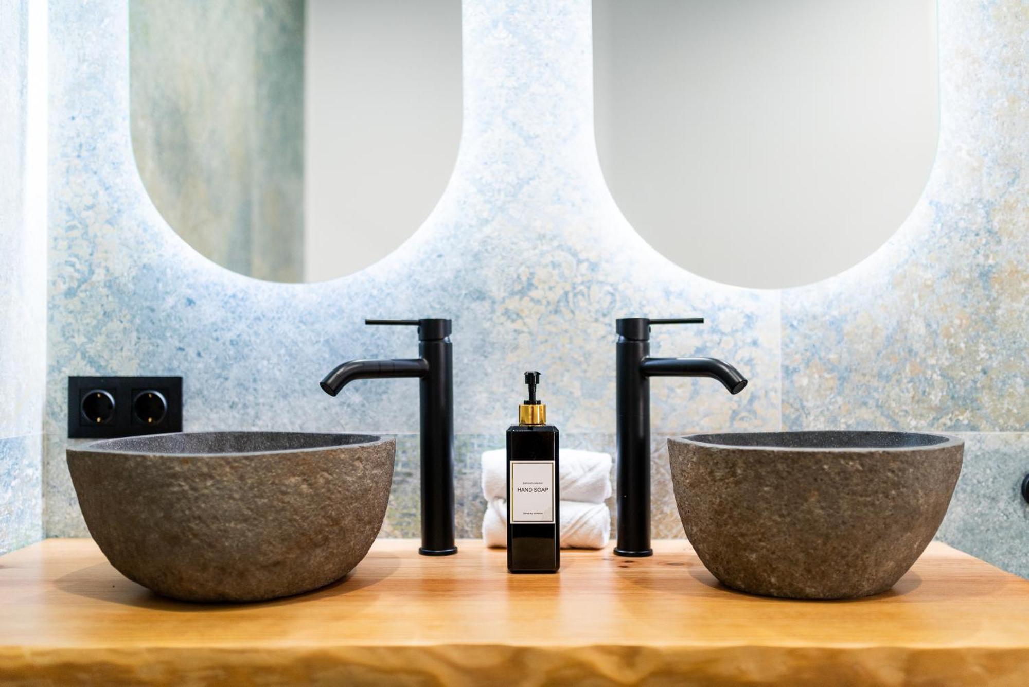 Albahaca Haven Luxury Center Apartment *