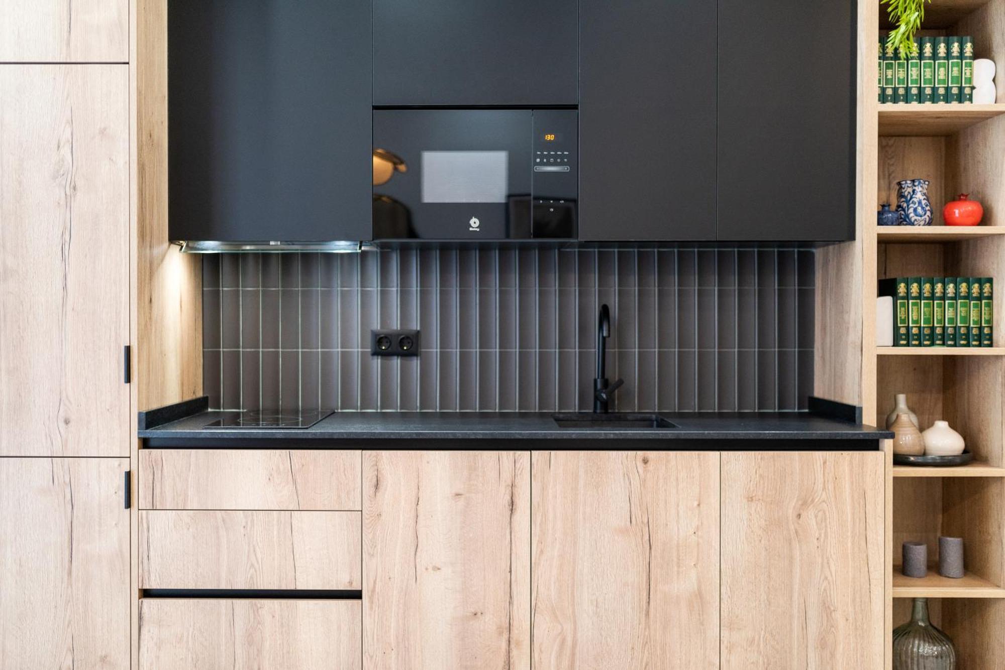 Albahaca Haven Luxury Center Apartment